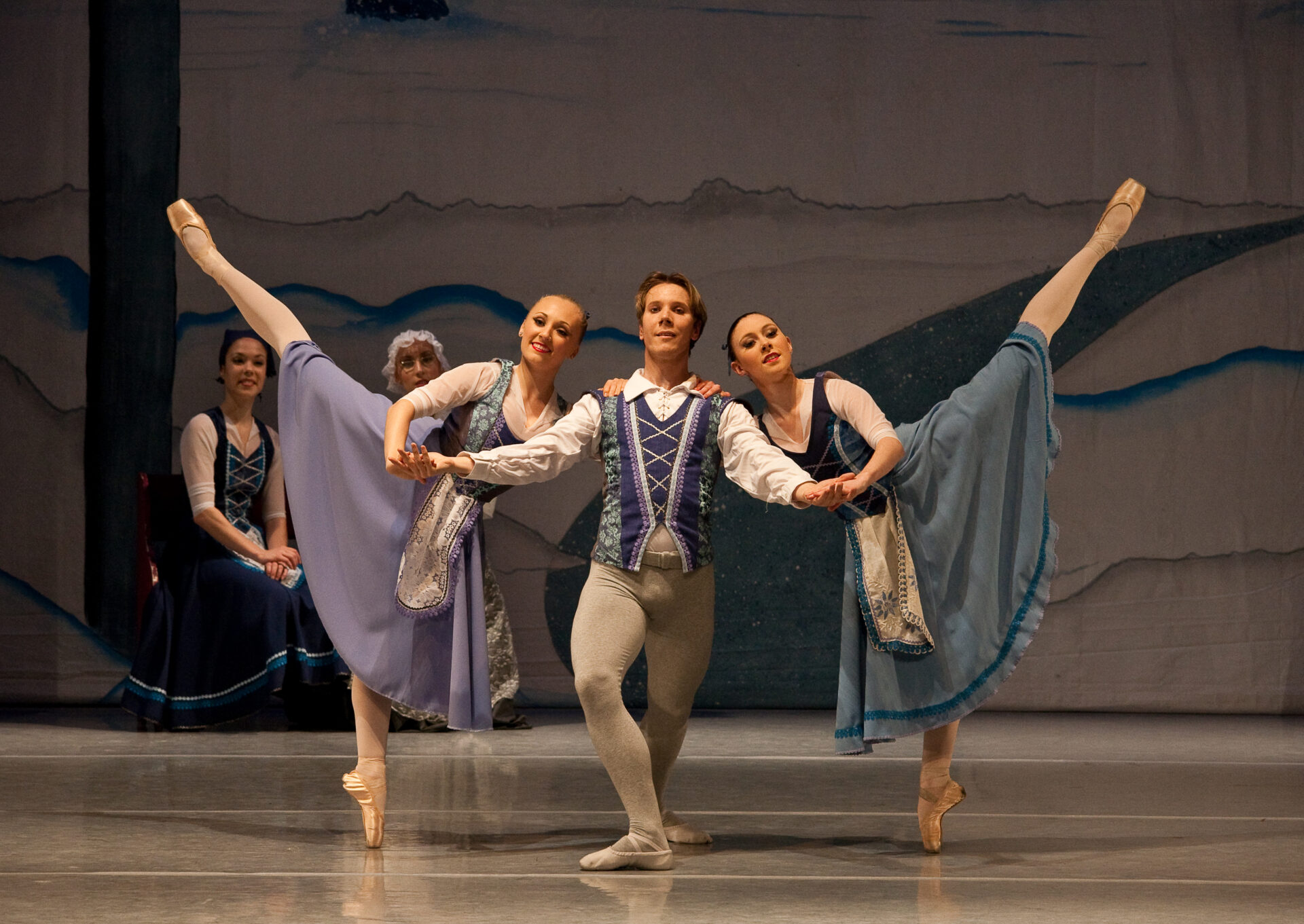 National ballet tour begins at Mansfield Palace Theatre – Mansfield ...